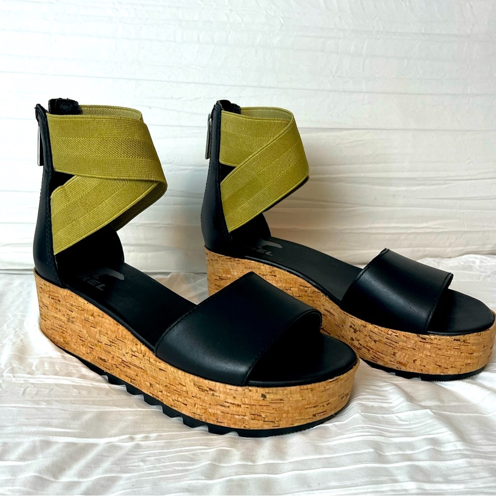 Sorel m women’s cork platform sandal Size 6 ankle back zipper black/green
